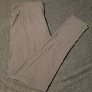 Lularoe Gray buttery soft leggings, tall and curvy